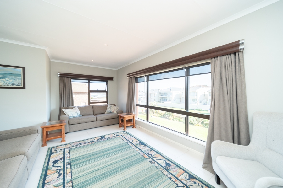 4 Bedroom Property for Sale in Gonubie Eastern Cape